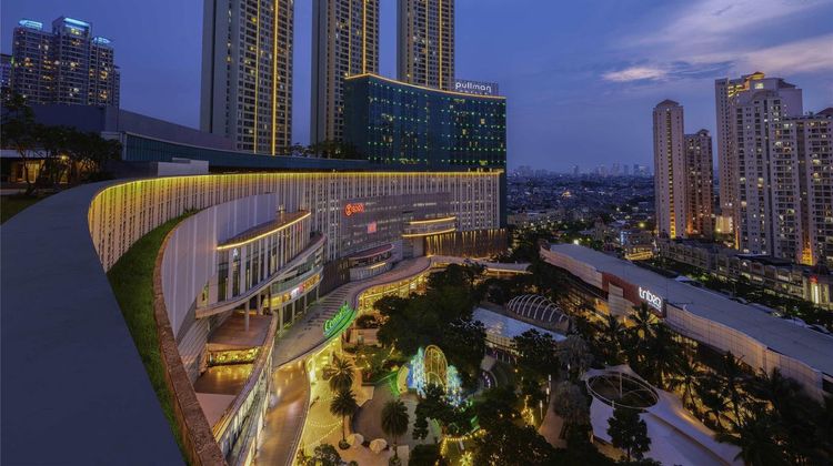 Pullman Jakarta Central Park Exterior