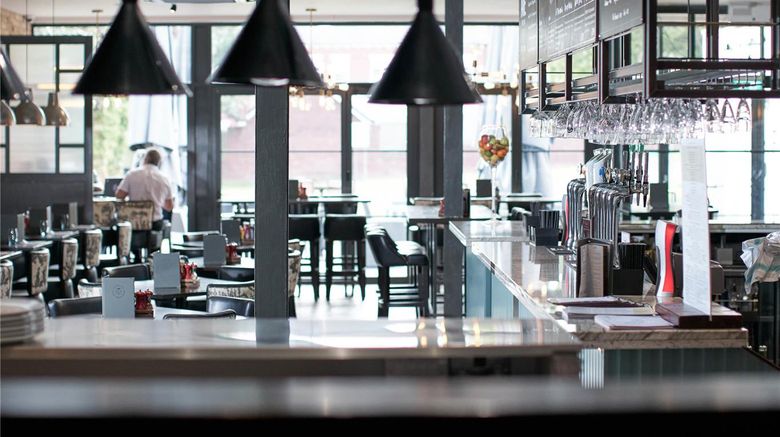 <b>Mercure Newcastle George Restaurant</b>. Images powered by <a href="https://iceportal.shijigroup.com/" title="IcePortal" target="_blank">IcePortal</a>.