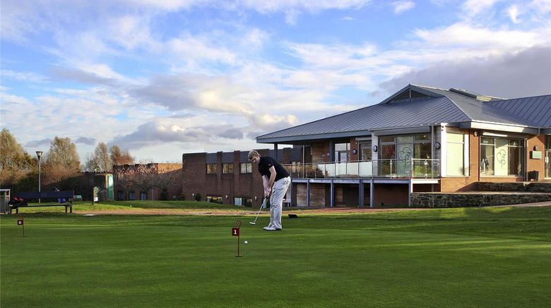 <b>Mercure Newcastle George Golf</b>. Images powered by <a href="https://iceportal.shijigroup.com/" title="IcePortal" target="_blank">IcePortal</a>.