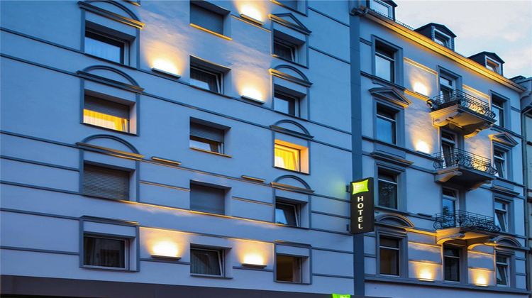 Ibis Styles Frankfurt City Hotel Exterior