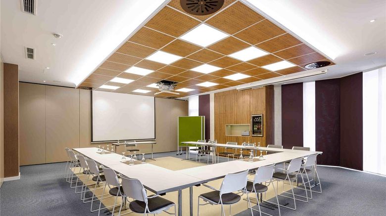 <b>Mercure Hotel Stuttgart Gerlingen Meeting</b>. Images powered by <a href="https://iceportal.shijigroup.com/" title="IcePortal" target="_blank">IcePortal</a>.