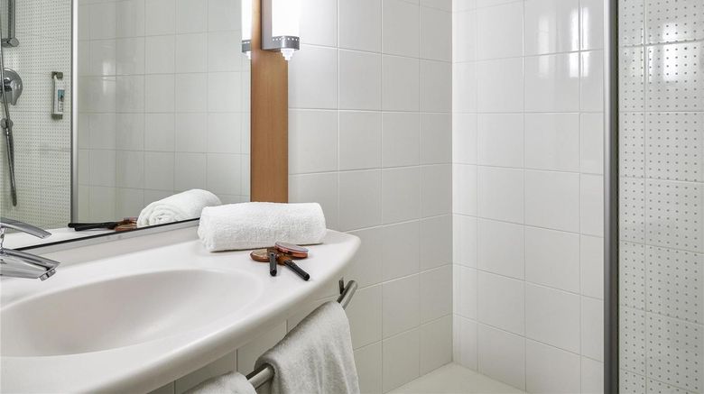 <b>Ibis Barcelona Centro Sagrada Familia Room</b>. Images powered by <a href="https://iceportal.shijigroup.com/" title="IcePortal" target="_blank">IcePortal</a>.