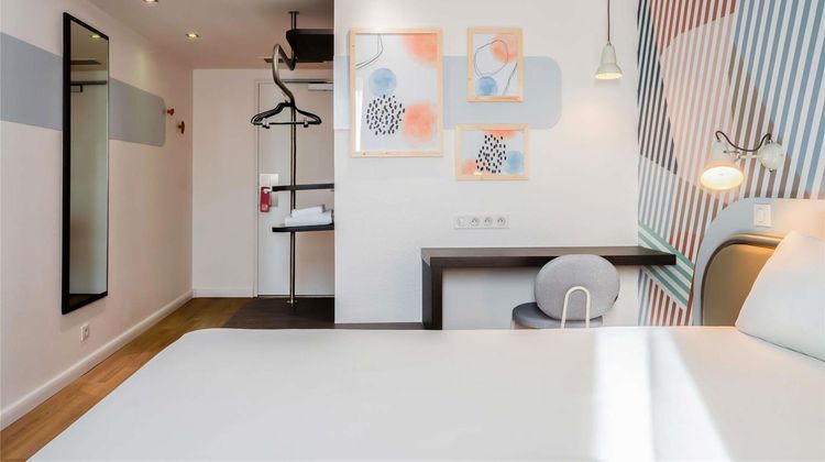 Ibis Styles Paris Porte d'Orleans Room