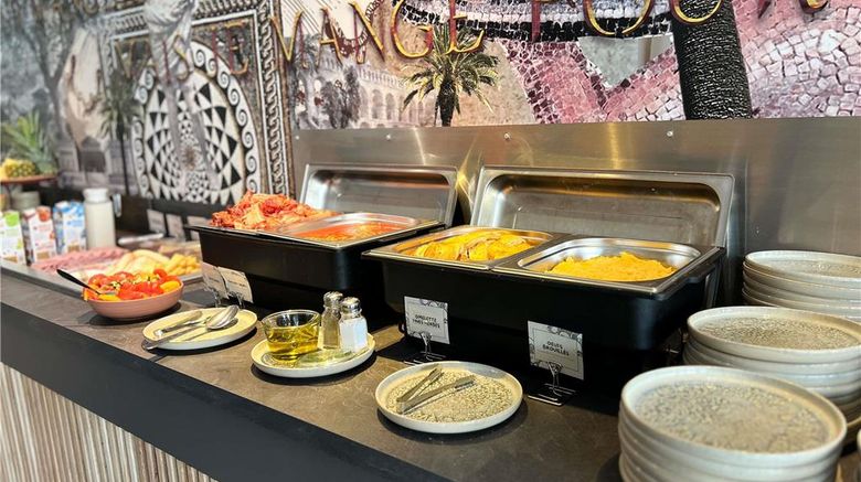 <b>Ibis Styles Nimes Gare Centre Restaurant</b>. Images powered by <a href="https://iceportal.shijigroup.com/" title="IcePortal" target="_blank">IcePortal</a>.