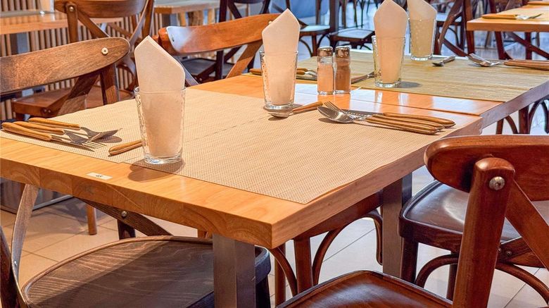 <b>Ibis Styles Nimes Gare Centre Restaurant</b>. Images powered by <a href="https://iceportal.shijigroup.com/" title="IcePortal" target="_blank">IcePortal</a>.