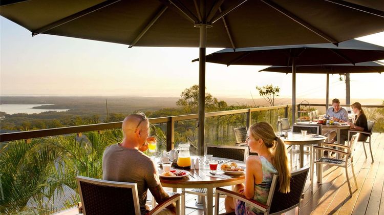 Mercure Clear Mountain Lodge Restaurant
