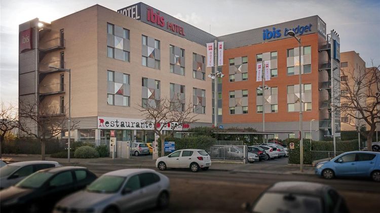Ibis Lleida Hotel Exterior
