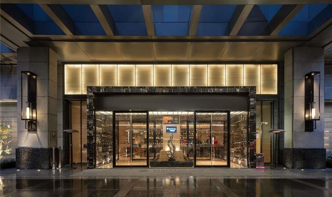 Pullman Shanghai Jing'an Hotel Exterior
