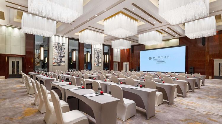 Pullman Shanghai Jing'an Hotel Meeting
