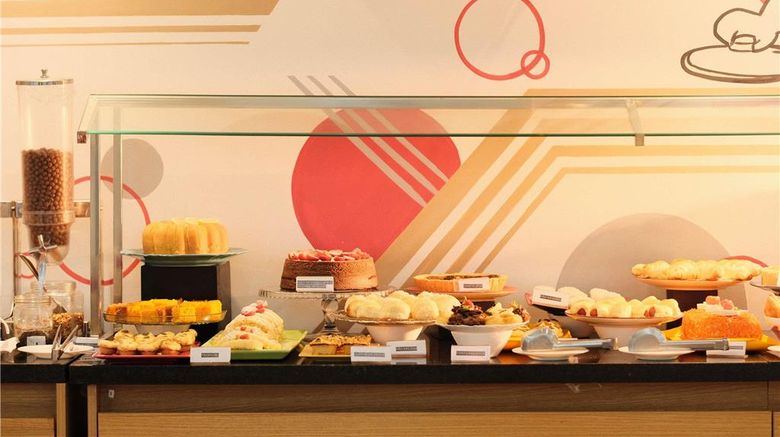 <b>Ibis Feira De Santana Restaurant</b>. Images powered by <a href="https://iceportal.shijigroup.com/" title="IcePortal" target="_blank">IcePortal</a>.