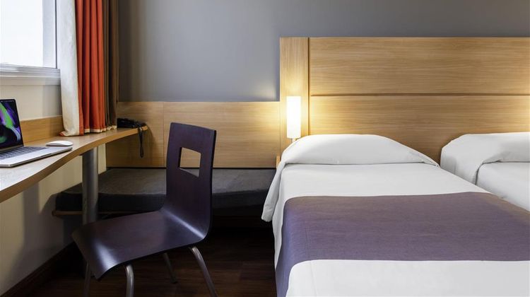 Ibis Jaboticabal Room