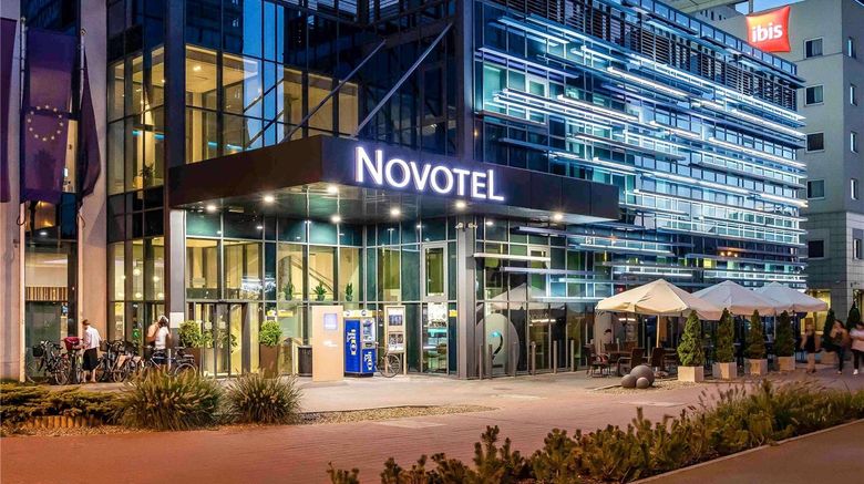 <b>Novotel Lodz Centrum Hotel Exterior</b>. Images powered by <a href="https://iceportal.shijigroup.com/" title="IcePortal" target="_blank">IcePortal</a>.