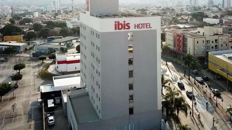 Hotel Ibis Montes Claros Exterior