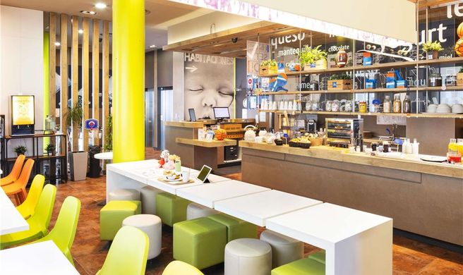 Ibis Budget Sevilla Exterior