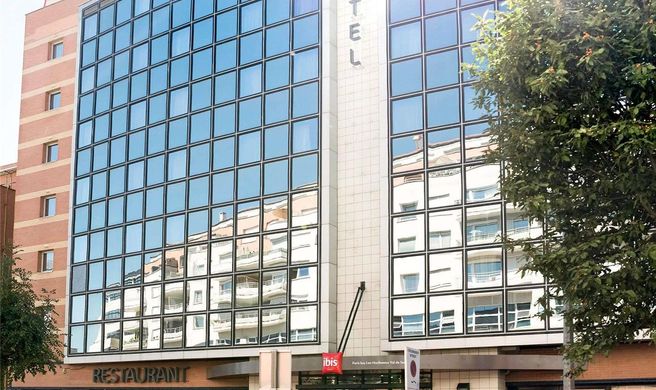 Hotel Ibis Paris Issy Les Moulineaux Exterior