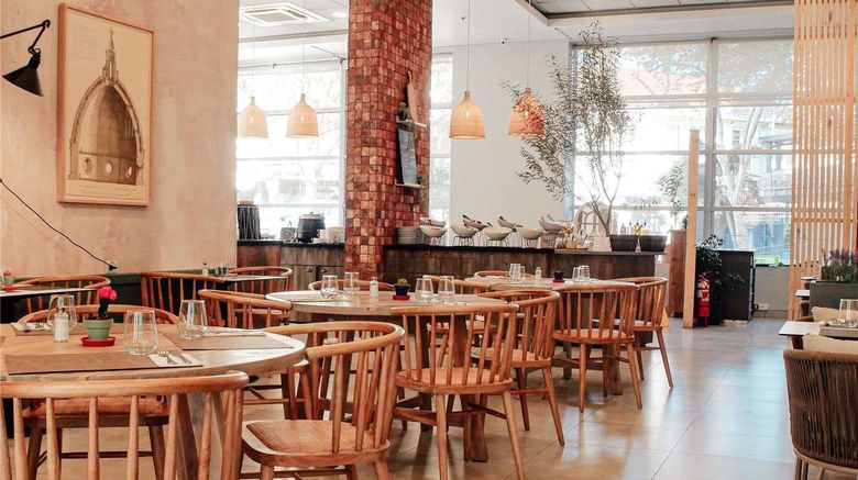 <b>Ibis Santiago Providencia Restaurant</b>. Images powered by <a href="https://iceportal.shijigroup.com/" title="IcePortal" target="_blank">IcePortal</a>.