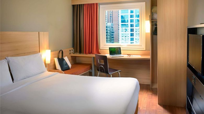 <b>Ibis Santiago Providencia Room</b>. Images powered by <a href="https://iceportal.shijigroup.com/" title="IcePortal" target="_blank">IcePortal</a>.