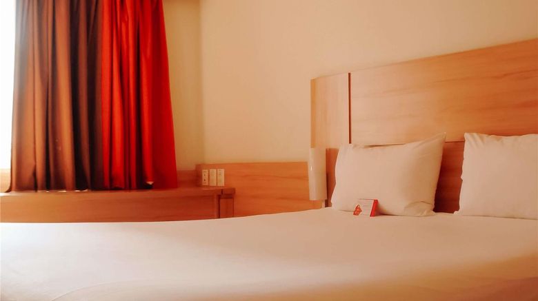 <b>Ibis Santiago Providencia Room</b>. Images powered by <a href="https://iceportal.shijigroup.com/" title="IcePortal" target="_blank">IcePortal</a>.