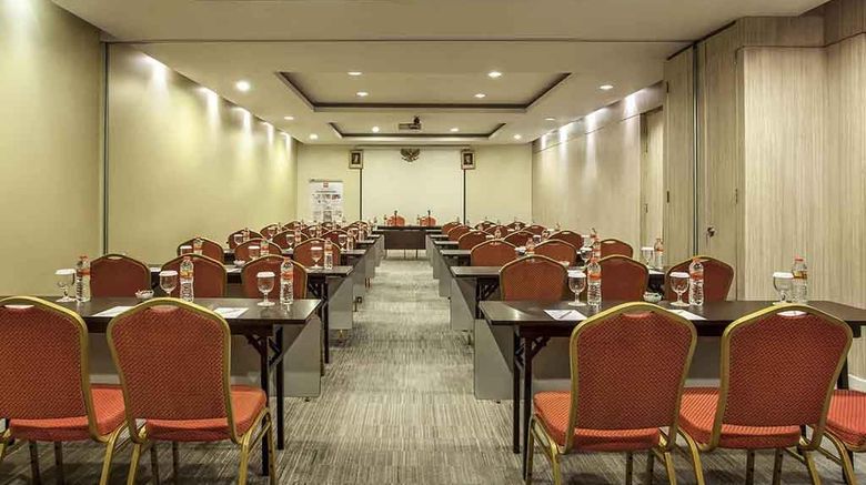 <b>Ibis Surabaya City Center Meeting</b>. Images powered by <a href="https://iceportal.shijigroup.com/" title="IcePortal" target="_blank">IcePortal</a>.