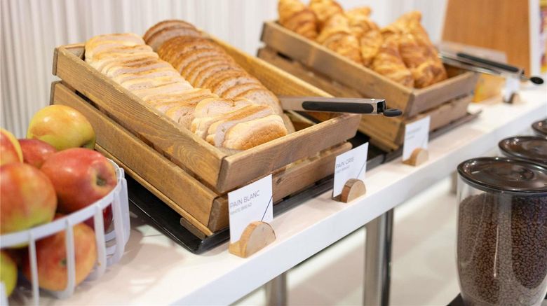 <b>Ibis Budget Brussel South Ruisbr Restaurant</b>. Images powered by <a href="https://iceportal.shijigroup.com/" title="IcePortal" target="_blank">IcePortal</a>.