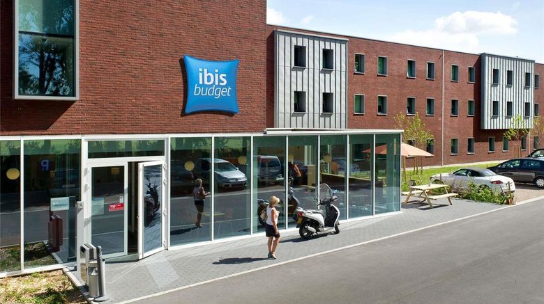 <b>Ibis Budget Brussel South Ruisbr Exterior</b>. Images powered by <a href="https://iceportal.shijigroup.com/" title="IcePortal" target="_blank">IcePortal</a>.