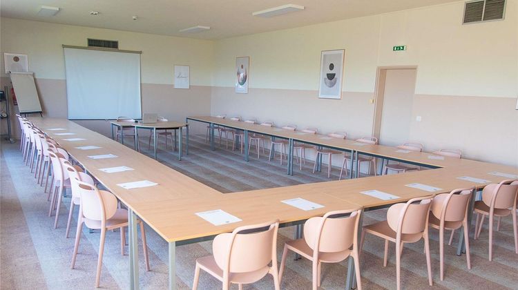 Ibis Styles Chinon Meeting