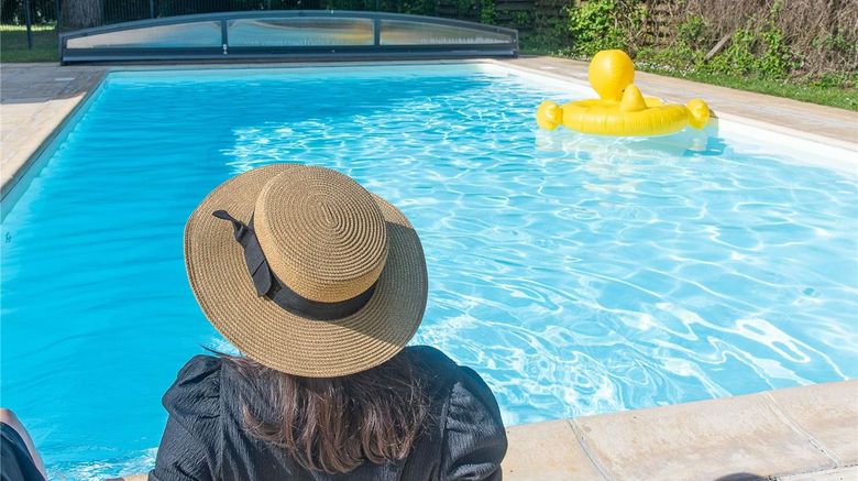 <b>Ibis Styles Chinon Pool</b>. Images powered by <a href="https://iceportal.shijigroup.com/" title="IcePortal" target="_blank">IcePortal</a>.