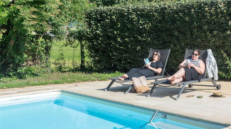 Ibis Styles Chinon Pool
