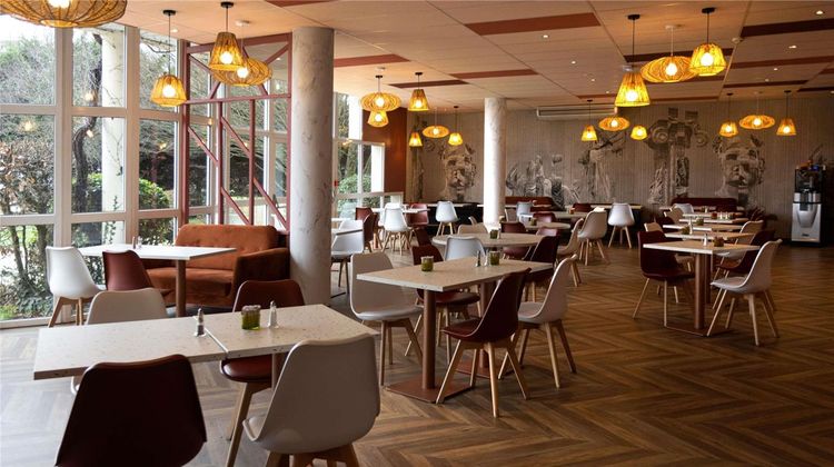 Ibis Styles Chinon Exterior