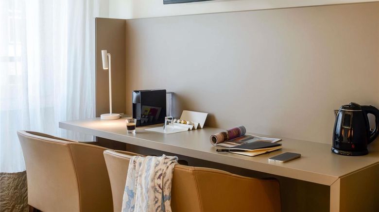 <b>Mercure Milano Solari Room</b>. Images powered by <a href="https://iceportal.shijigroup.com/" title="IcePortal" target="_blank">IcePortal</a>.