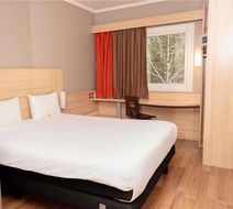 Ibis Santiago Las Condes Room