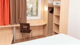 Ibis Santiago Las Condes Room