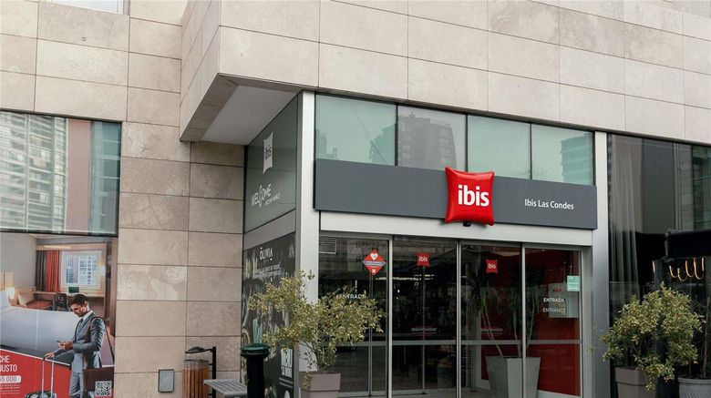 <b>Ibis Santiago Las Condes Exterior</b>. Images powered by <a href="https://iceportal.shijigroup.com/" title="IcePortal" target="_blank">IcePortal</a>.