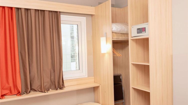 Ibis Santiago Las Condes Room