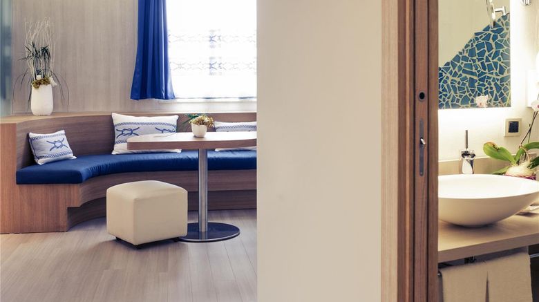 <b>Mercure Olbia Hermaea Room</b>. Images powered by <a href="https://iceportal.shijigroup.com/" title="IcePortal" target="_blank">IcePortal</a>.