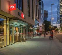 Ibis London Blackfriars Exterior
