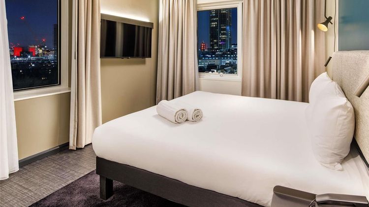 Ibis London Blackfriars Room