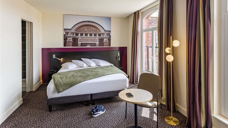Mercure Lille Roubaix Grand Hotel Room