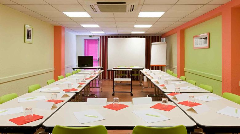<b>Ibis Styles Bourg-en-Bresse Meeting</b>. Images powered by <a href="https://iceportal.shijigroup.com/" title="IcePortal" target="_blank">IcePortal</a>.