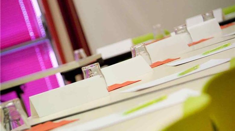 <b>Ibis Styles Bourg-en-Bresse Meeting</b>. Images powered by <a href="https://iceportal.shijigroup.com/" title="IcePortal" target="_blank">IcePortal</a>.