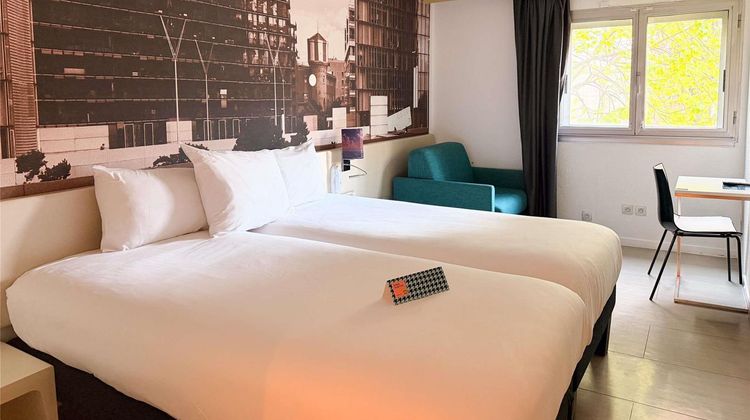 Ibis Styles Paris Tolbiac Bibliotheque Other
