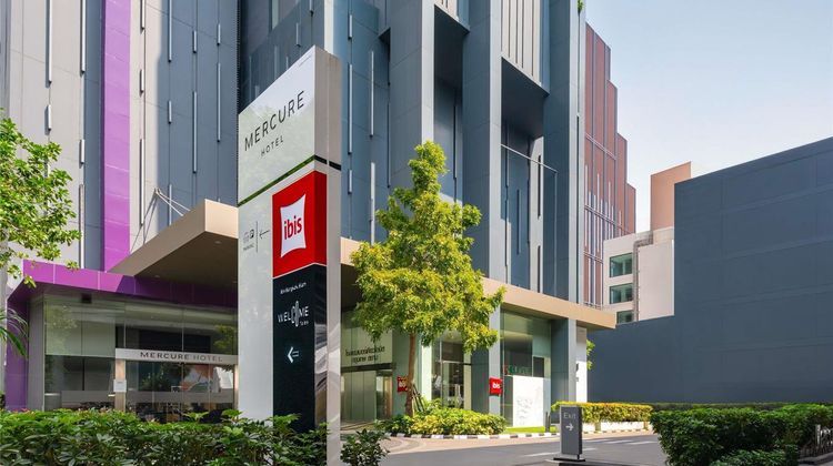 Ibis Bangkok Siam Exterior