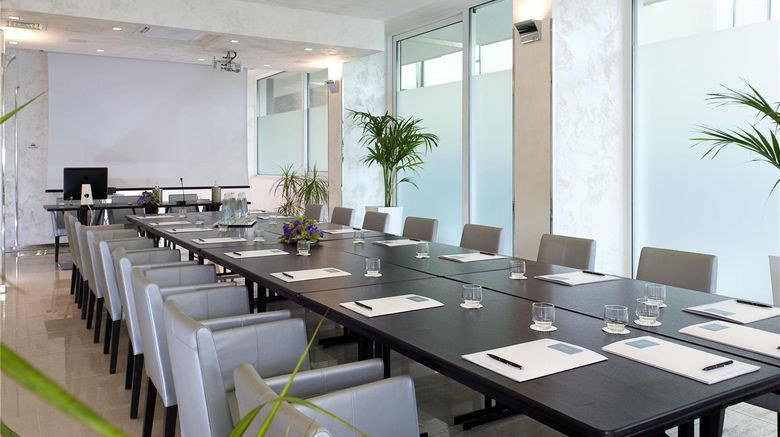 <b>Mercure Rimini Artis Meeting</b>. Images powered by <a href="https://iceportal.shijigroup.com/" title="IcePortal" target="_blank">IcePortal</a>.