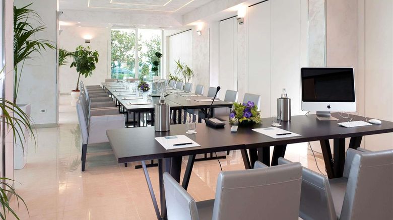 <b>Mercure Rimini Artis Meeting</b>. Images powered by <a href="https://iceportal.shijigroup.com/" title="IcePortal" target="_blank">IcePortal</a>.