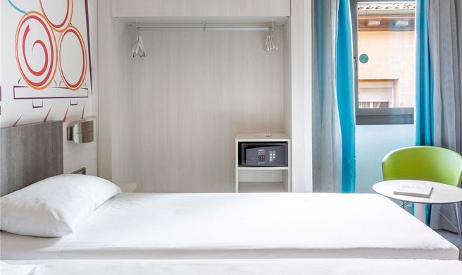 Ibis Styles Madrid Prado Exterior
