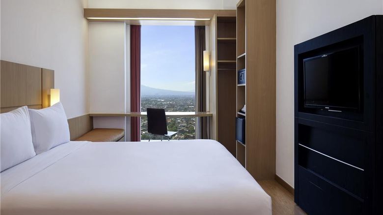 <b>Ibis Bandung Supermal Room</b>. Images powered by <a href="https://iceportal.shijigroup.com/" title="IcePortal" target="_blank">IcePortal</a>.