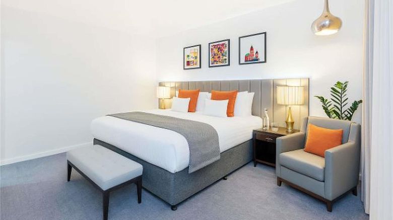 <b>Mercure London Paddington Room</b>. Images powered by <a href="https://iceportal.shijigroup.com/" title="IcePortal" target="_blank">IcePortal</a>.