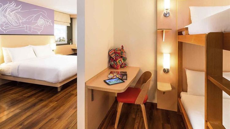 Ibis Vientiane Nam Phu Room