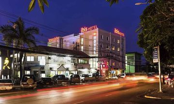 Ibis Vientiane Nam Phu