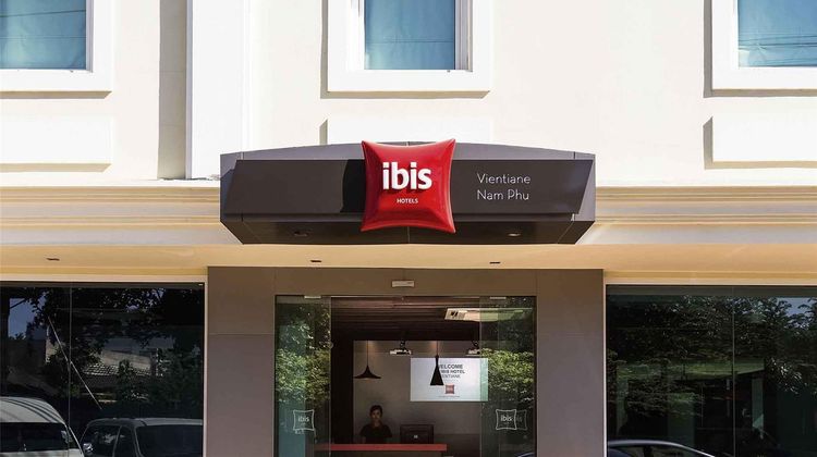 Ibis Vientiane Nam Phu Exterior